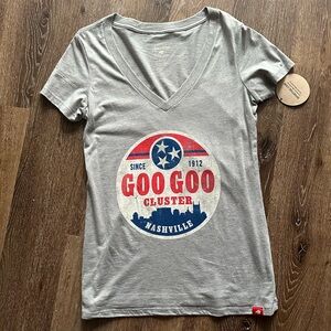New! V-neck goo goo cluster tee. Large.